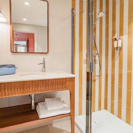Lepoussin Hotel 4*