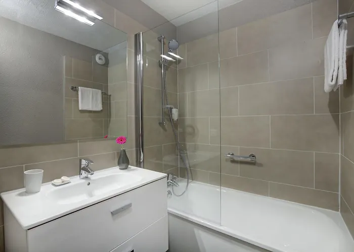 Lepoussin Отель