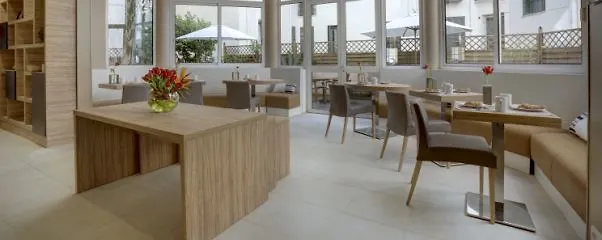 Lepoussin Отель