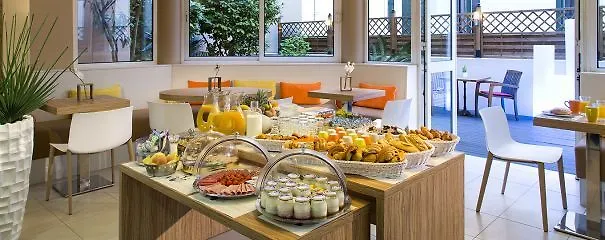 Lepoussin Отель 4*