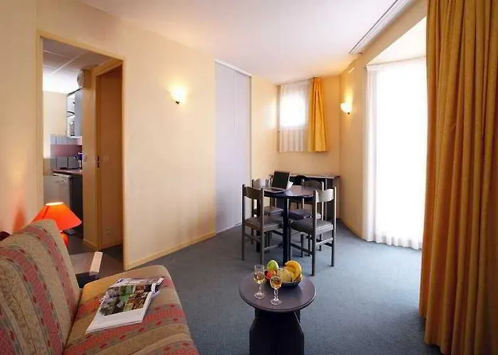 Lepoussin Отель 4*