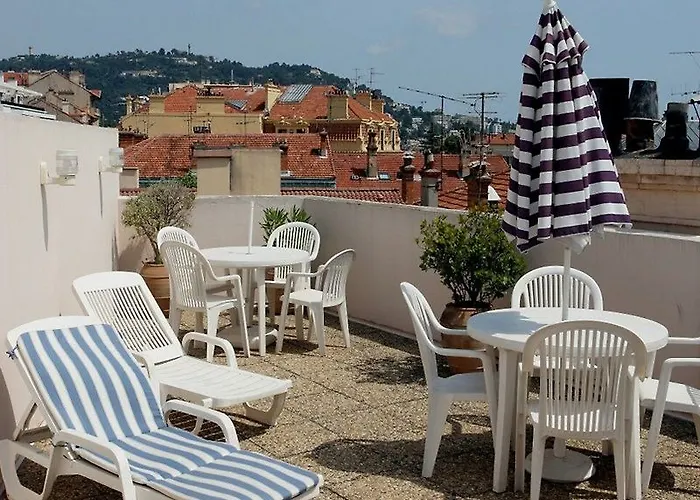 Lepoussin Отель Канны